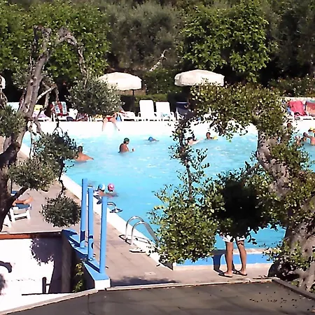 Con Piscina Mare Βιέστε
