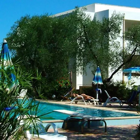 Apartment Con Piscina Mare